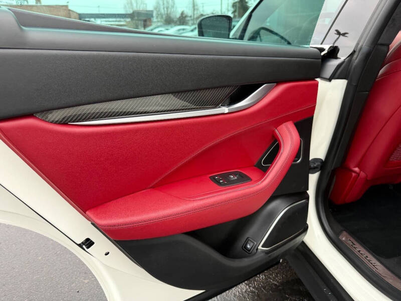 2017 Maserati Levante S