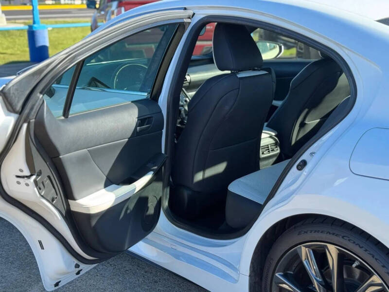 2022 Lexus IS 350 F SPORT