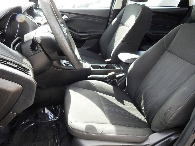 2017 Ford Focus  - $7,900