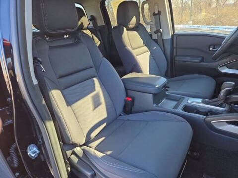 2023 Nissan Frontier SV