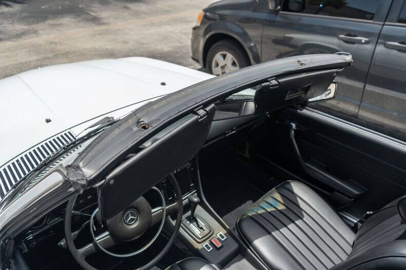 1977 Mercedes-Benz 450-Class