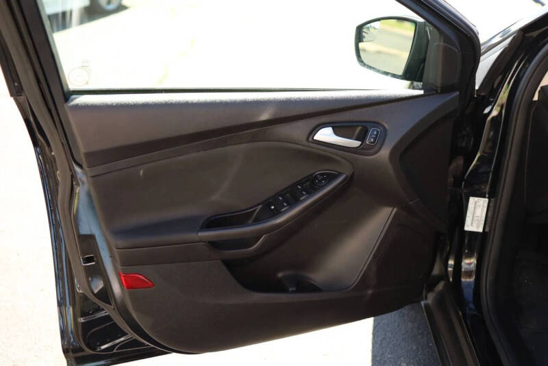 2017 Ford Focus SEL