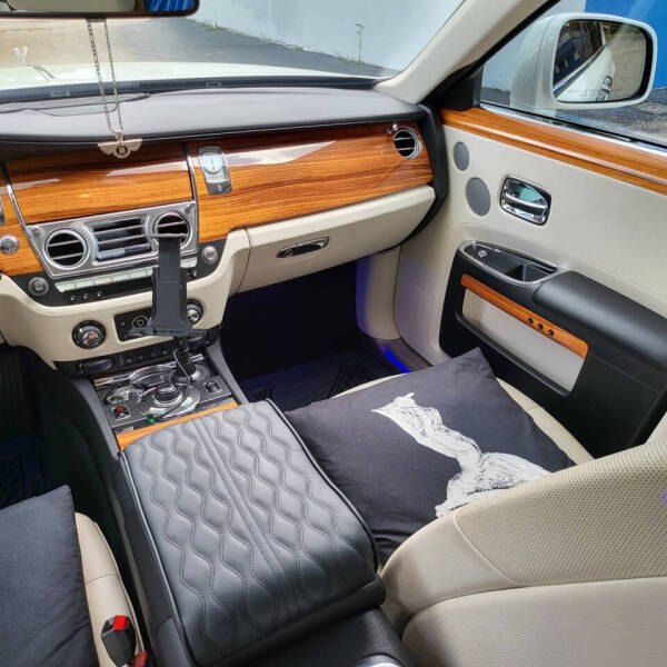 2011 Rolls-Royce Ghost