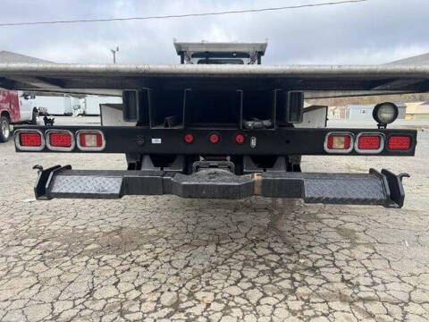 2009 Peterbilt 335