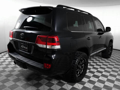 2017 Toyota Land Cruiser