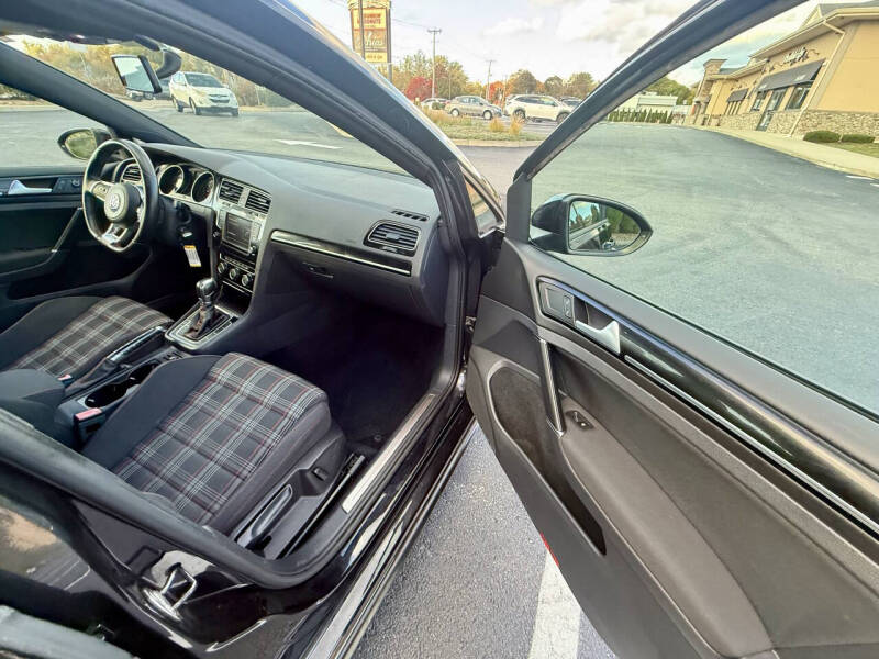 2016 Volkswagen Golf GTI S