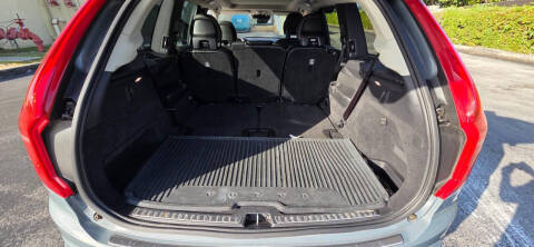 2021 Volvo XC90 T5 Momentum