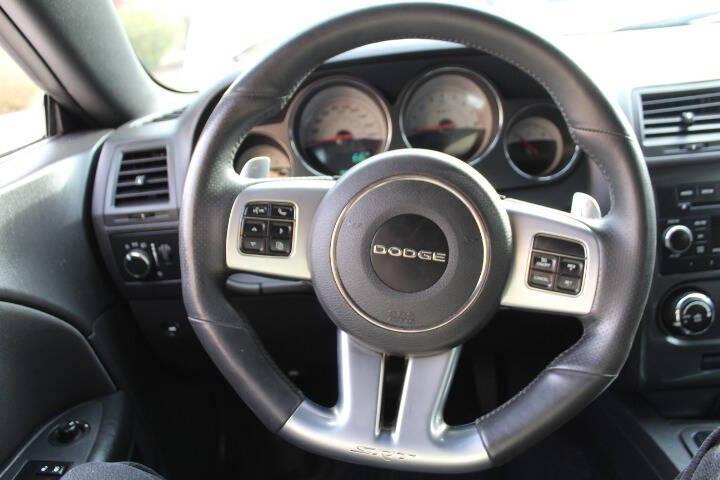 2014 Dodge Challenger SRT8 Core