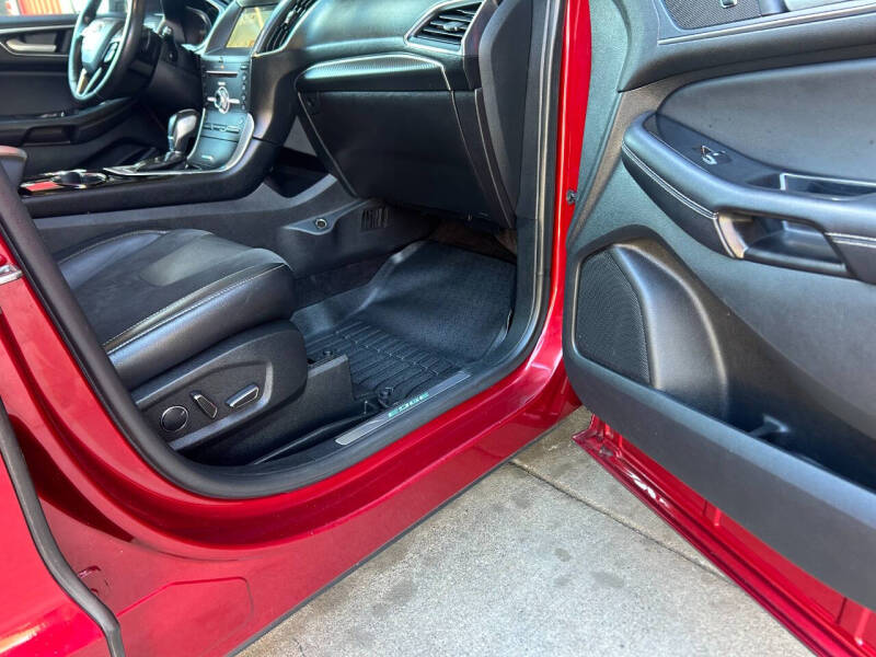 2018 Ford Edge Sport
