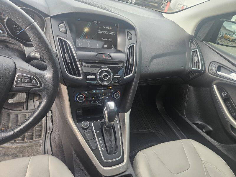 2017 Ford Focus Titanium