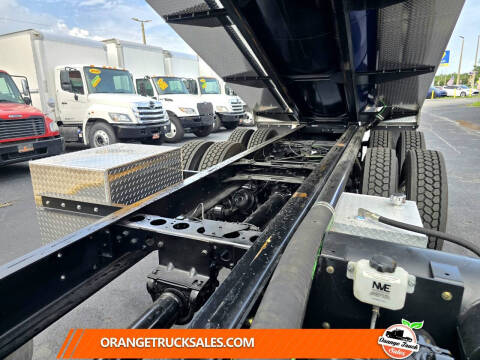 2023 International LT625