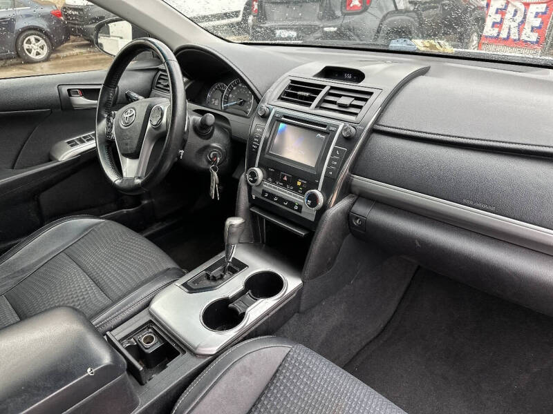 2014 Toyota Camry SE