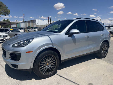 2017 Porsche Cayenne Platinum Edition