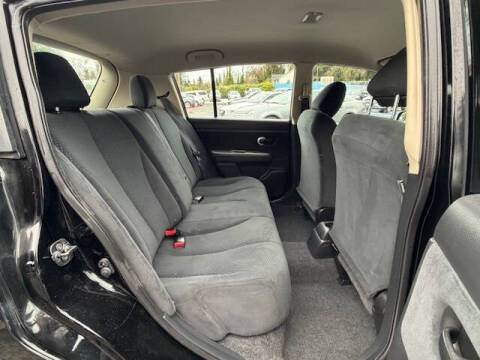 2011 Nissan Versa 1.8 S