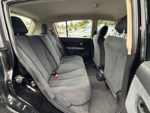 2011 Nissan Versa 1.8 S