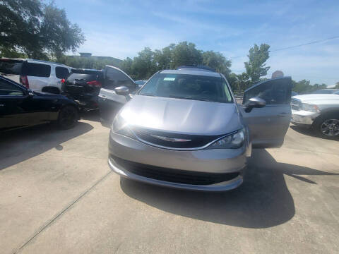 2017 Chrysler Pacifica Touring