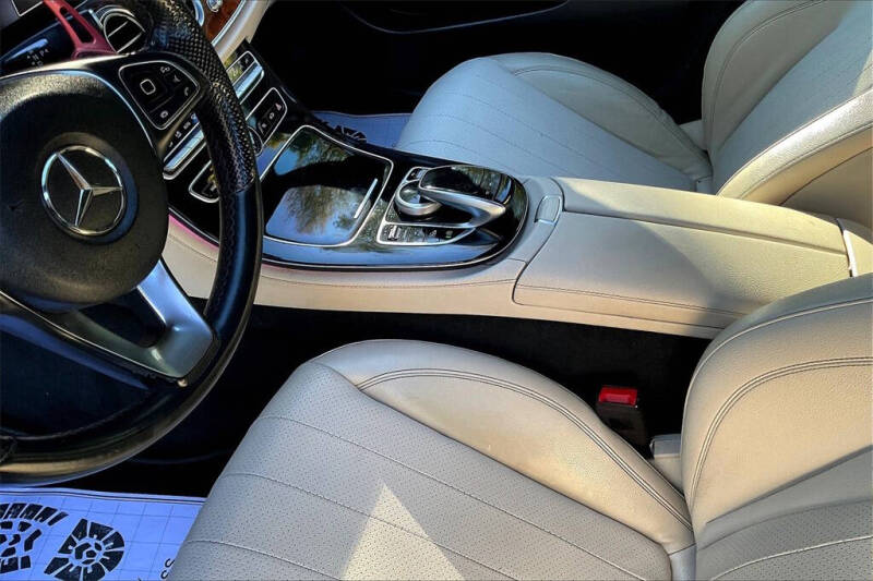 2018 Mercedes-Benz E-Class E 300