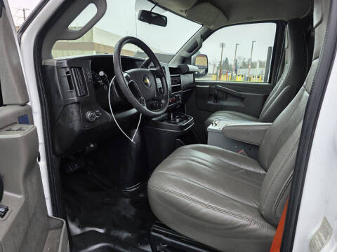 2016 Chevrolet Express 2500