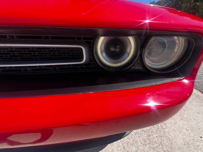 2015 Dodge Challenger SXT Plus