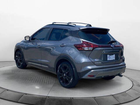 2021 Nissan Kicks SR