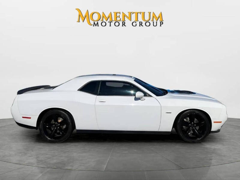 2016 Dodge Challenger R/T's photo