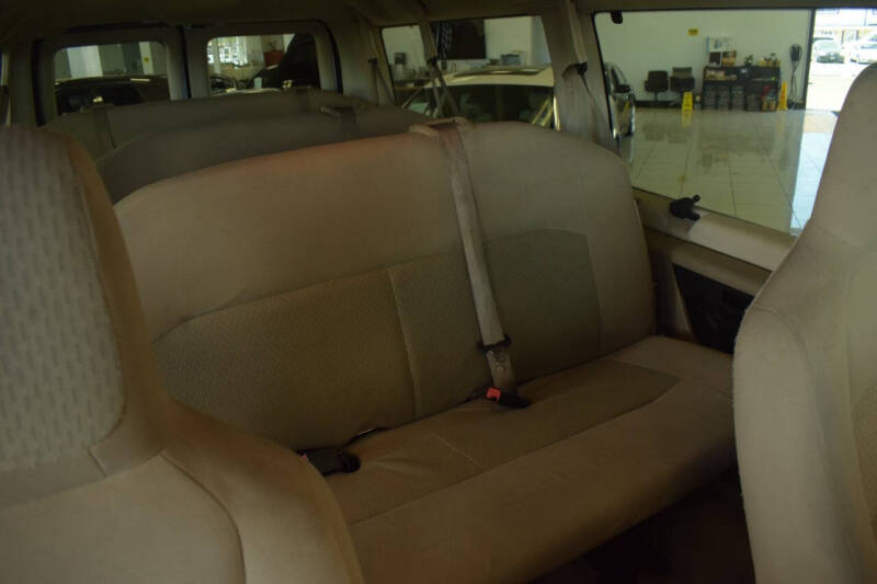 2014 Ford E-Series E-350 SD XLT