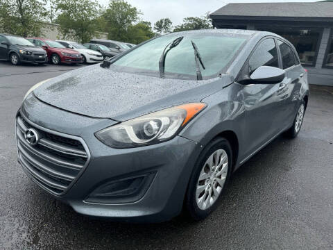 2016 Hyundai Elantra GT for sale at Diana rico llc in Dalton GA