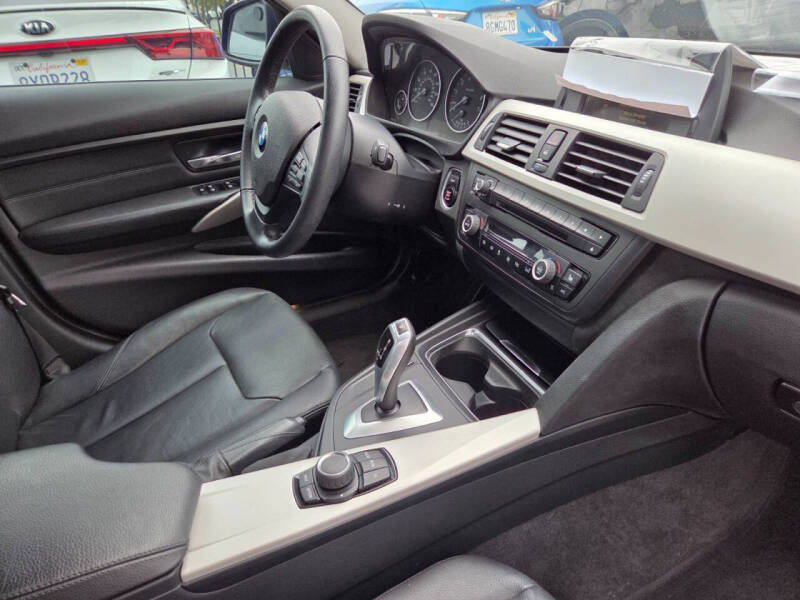 2015 BMW 3 Series 320i xDrive