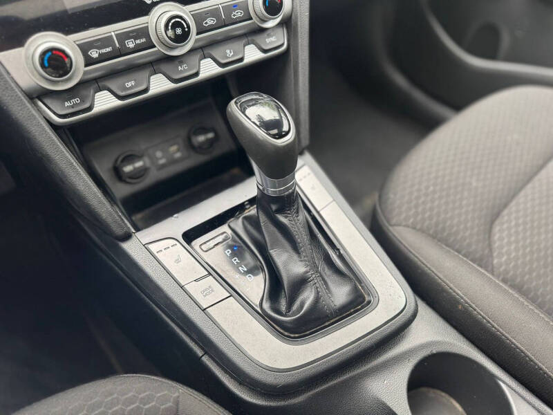 2020 Hyundai Elantra Value Edition