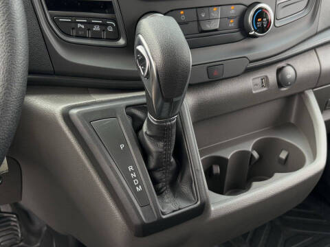 2025 Ford Transit 250