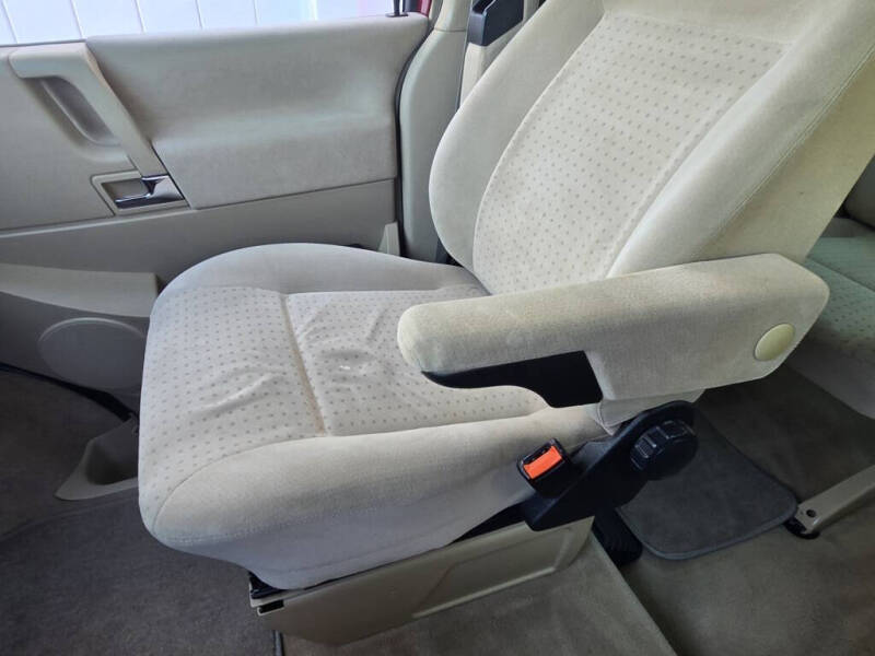 2003 Volkswagen EuroVan GLS