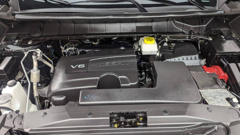 2023 Nissan Pathfinder SL