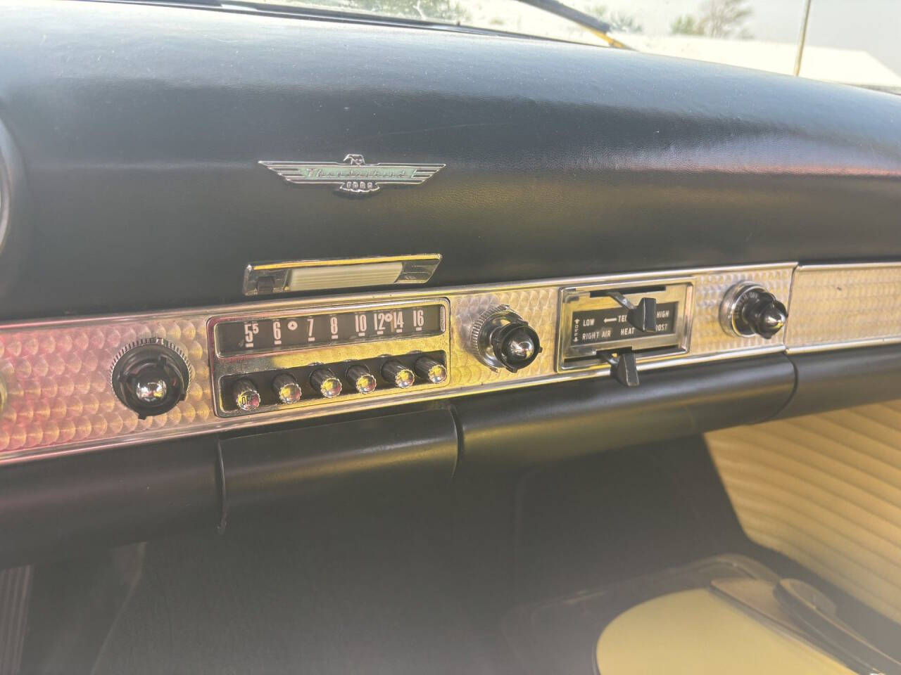 1955 Ford Thunderbird 24