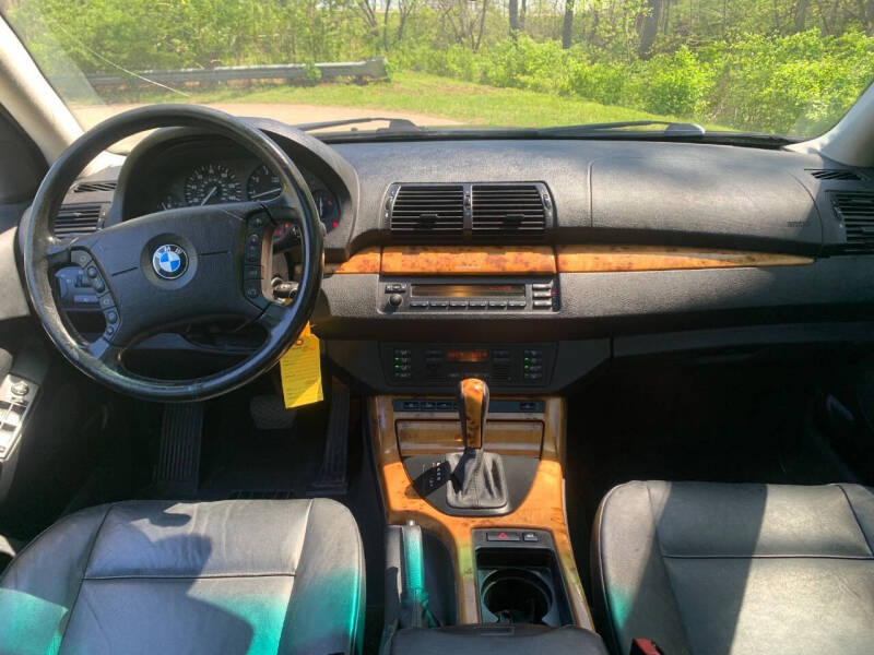 2004 BMW X5 3.0i
