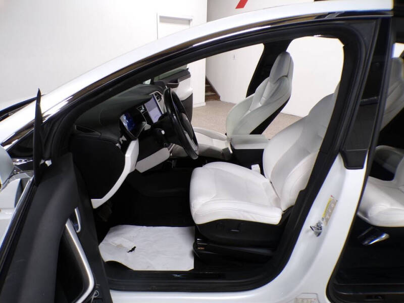 2017 Tesla Model X 75D