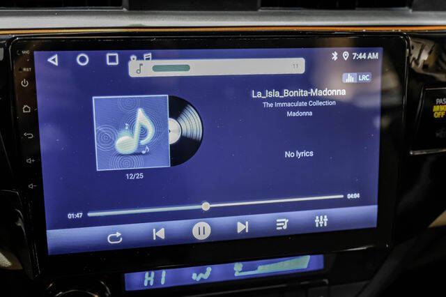 2015 Toyota Corolla LE