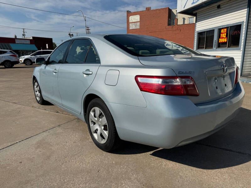 2007 Toyota Camry LE photo 8