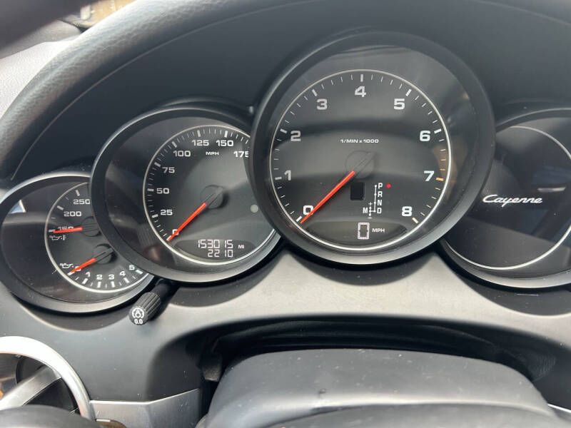 2014 Porsche Cayenne Platinum