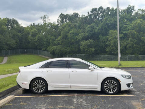 2017 Lincoln MKZ Select