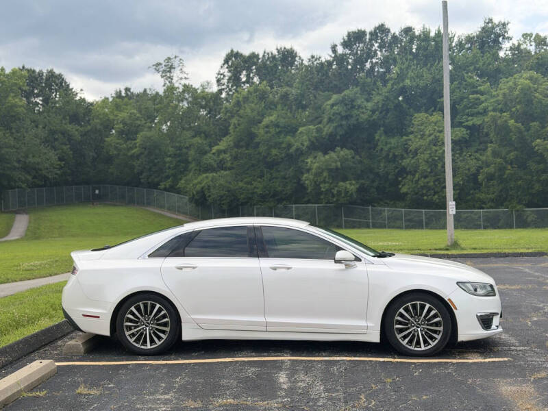 2017 Lincoln MKZ Select