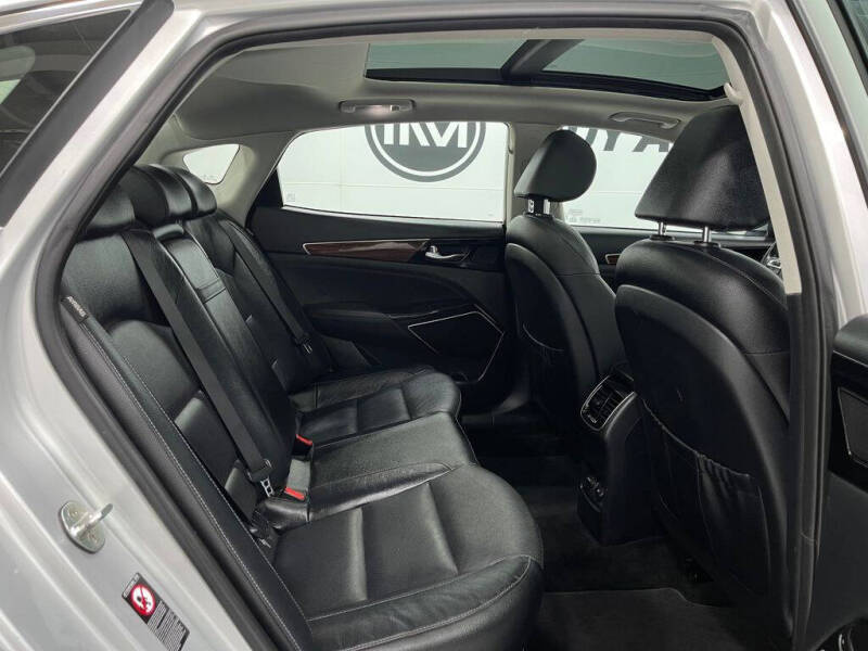 2018 Kia Cadenza Technology