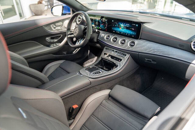 2022 Mercedes-Benz E-Class 6
