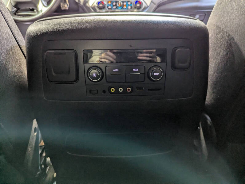 2016 Chevrolet Suburban LT