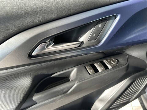 2026 Chevrolet Equinox EV LT 2