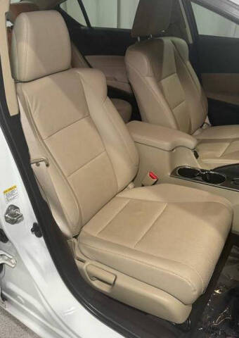 2013 Acura ILX 2.0L w/Tech