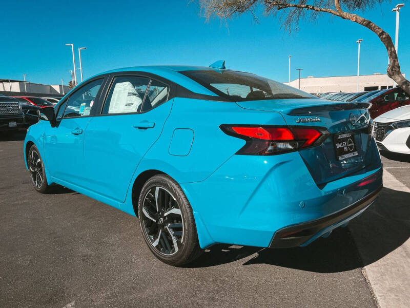 2025 Nissan Versa SR