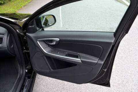 2017 Volvo V60 T5 Dynamic