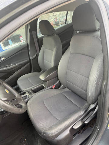 2017 Chevrolet Cruze LT Auto