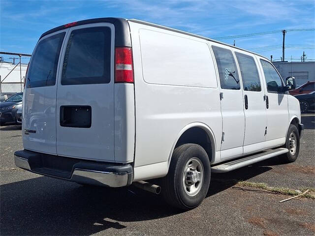 2023 Chevrolet Express 2500
