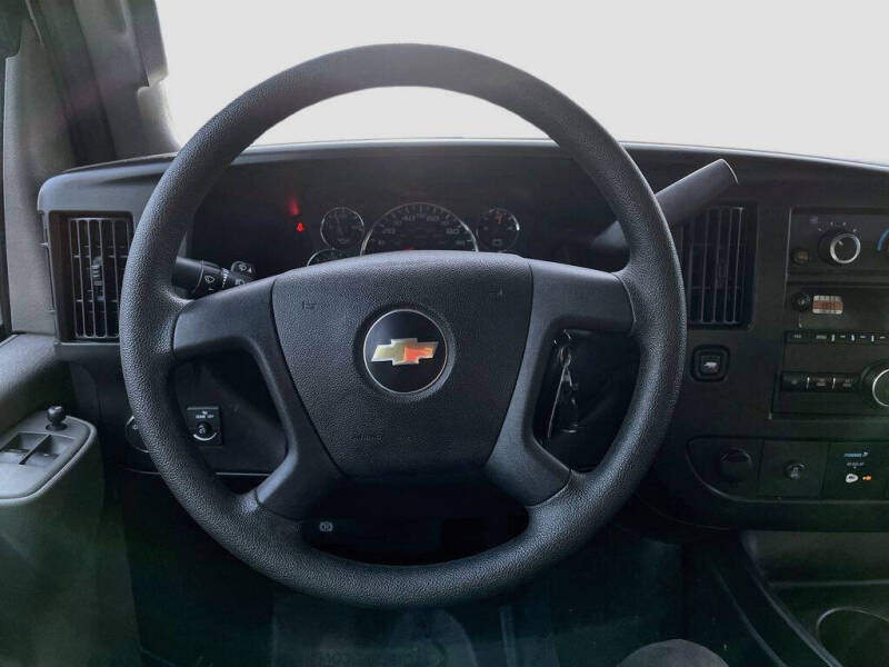2024 Chevrolet Express 2500